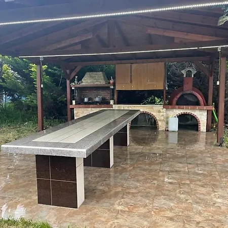 Lion Village Skala Fourkas